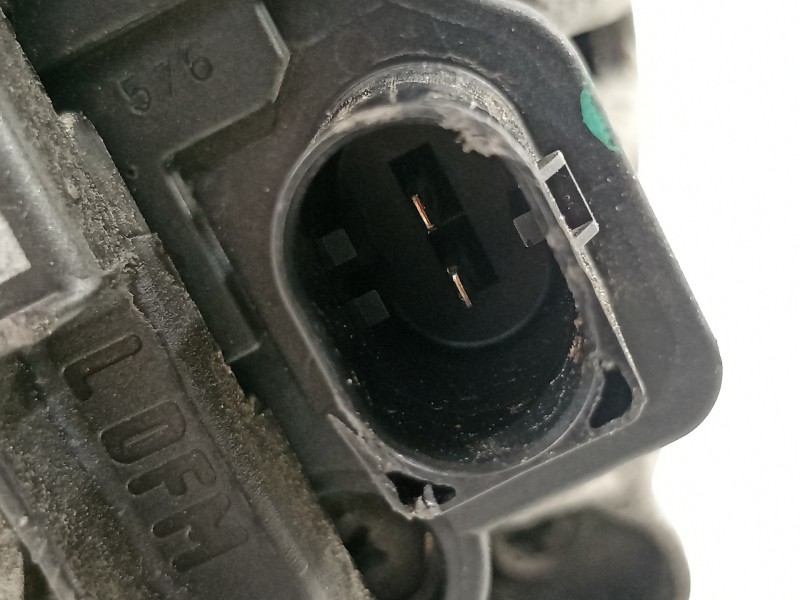 Recambio de alternador para chrysler sebring berlina 2.0 crd limited referencia OEM IAM 05033757AB 0124525128 