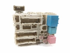 Recambio de caja reles / fusibles para toyota yaris (ksp9/scp9/nlp9) básico referencia OEM IAM 8273052700  