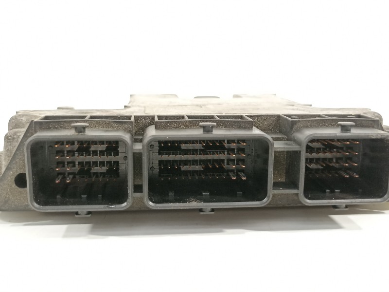 Recambio de centralita motor uce para citroën c3 hdi 70 collection referencia OEM IAM 9663475880  