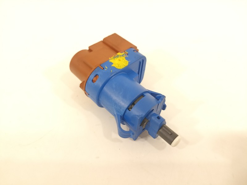 Recambio de interruptor para fiat 500 abarth referencia OEM IAM 50512681  