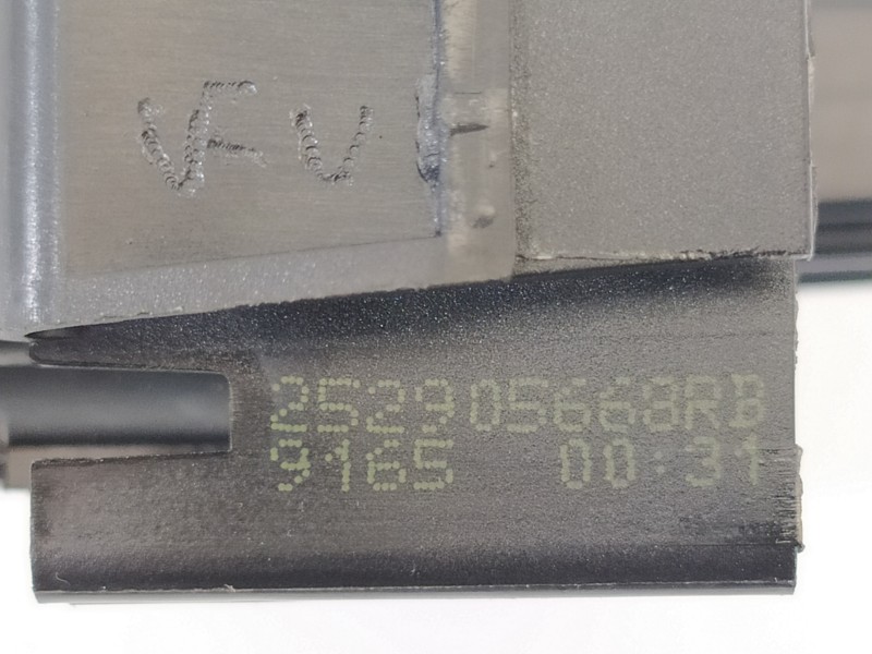 Recambio de warning para dacia sandero stepway comfort referencia OEM IAM 252905668R  