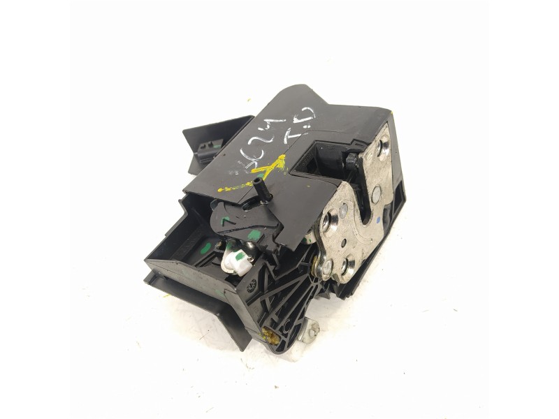 Recambio de cerradura puerta trasera derecha para dacia sandero stepway comfort referencia OEM IAM 825022281RG  