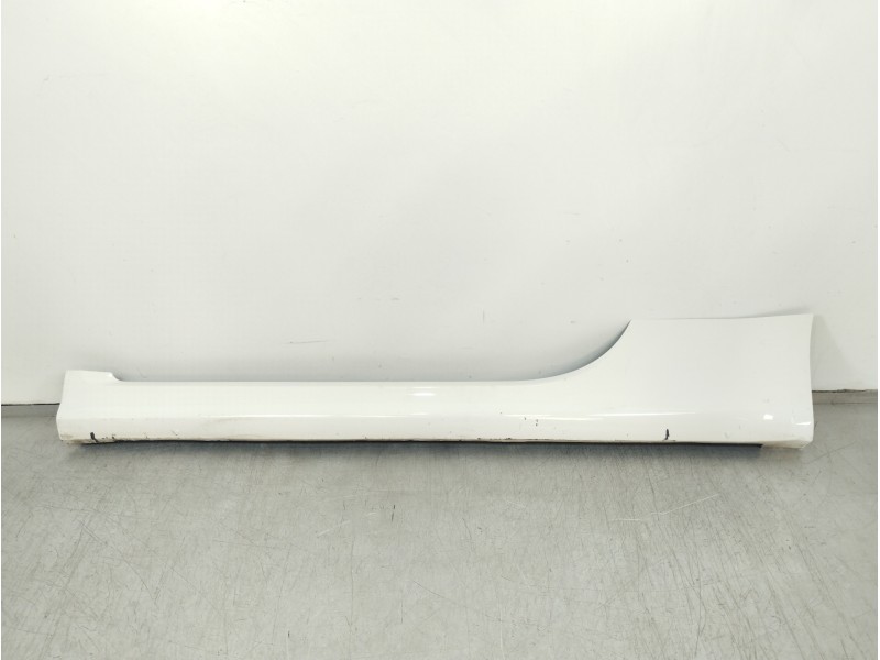 Recambio de faldon lateral para fiat 500 abarth referencia OEM IAM 735509255  