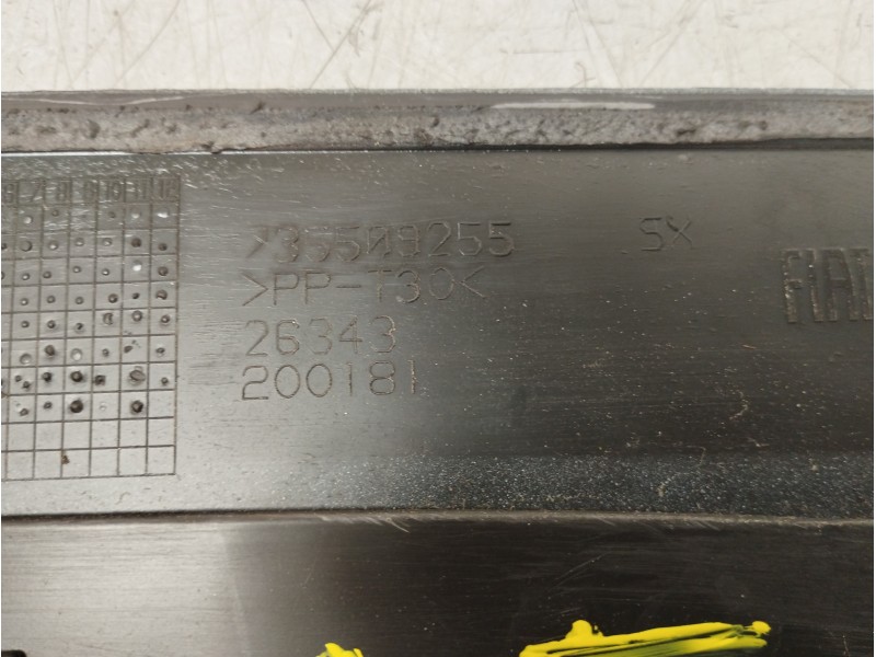 Recambio de faldon lateral para fiat 500 abarth referencia OEM IAM 735509255  