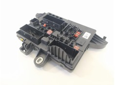 Recambio de caja reles / fusibles para opel insignia berlina excellence referencia OEM IAM 22737764 544949969 