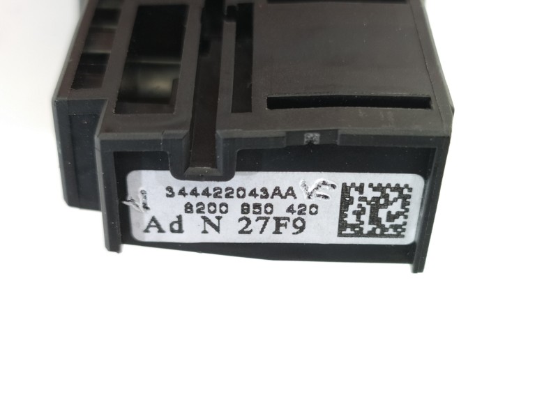 Recambio de mando multifuncion para dacia sandero stepway comfort referencia OEM IAM 8200950420  