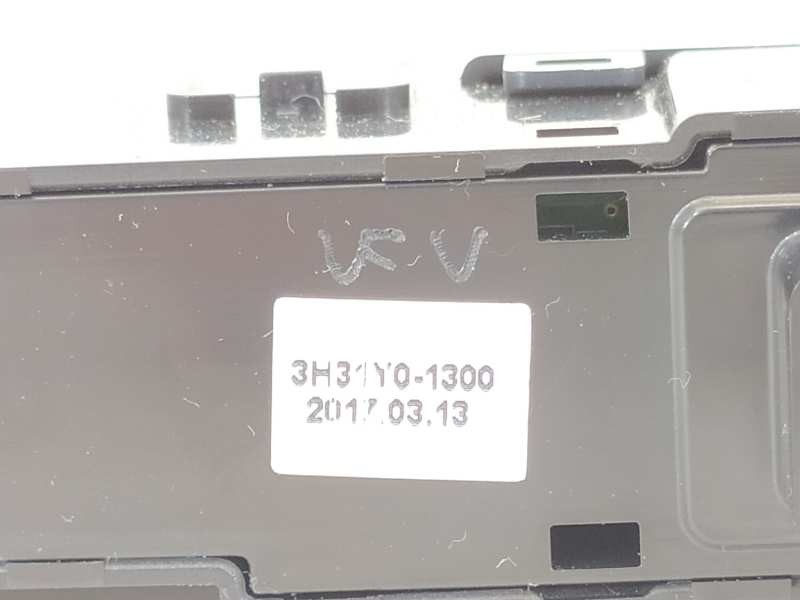 Recambio de mando multifuncion para hyundai i30 (pd) 1.6 crdi cat referencia OEM IAM 3H31Y01300  