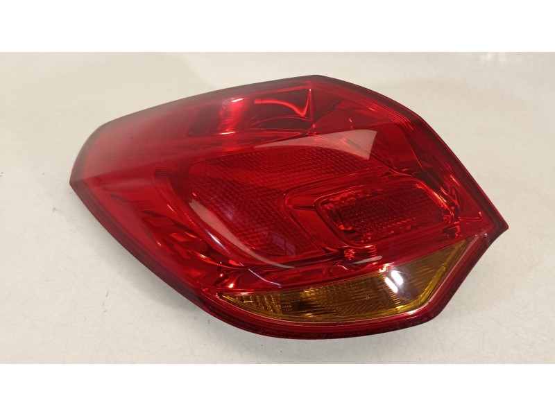 Recambio de piloto trasero izquierdo para opel astra j lim. selective business referencia OEM IAM   