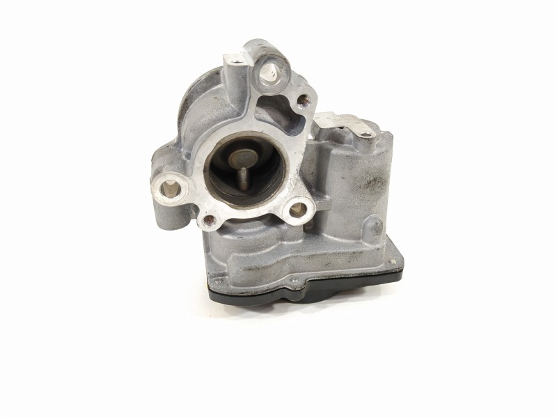 Recambio de valvula egr para dacia sandero stepway comfort referencia OEM IAM 147100361R  