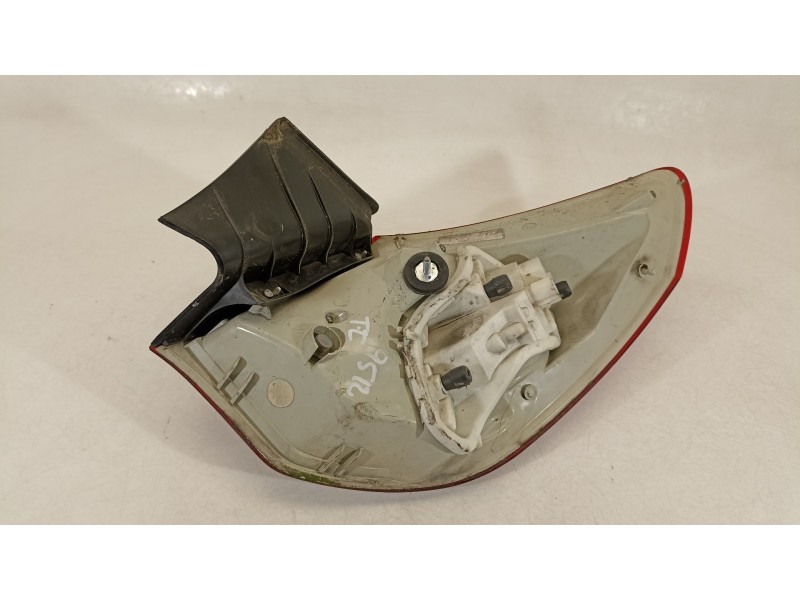 Recambio de piloto trasero izquierdo para opel astra j lim. selective business referencia OEM IAM   