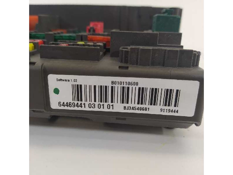 Recambio de caja reles / fusibles para bmw serie 3 coupe (e92) 335i referencia OEM IAM 9119444 64469441 