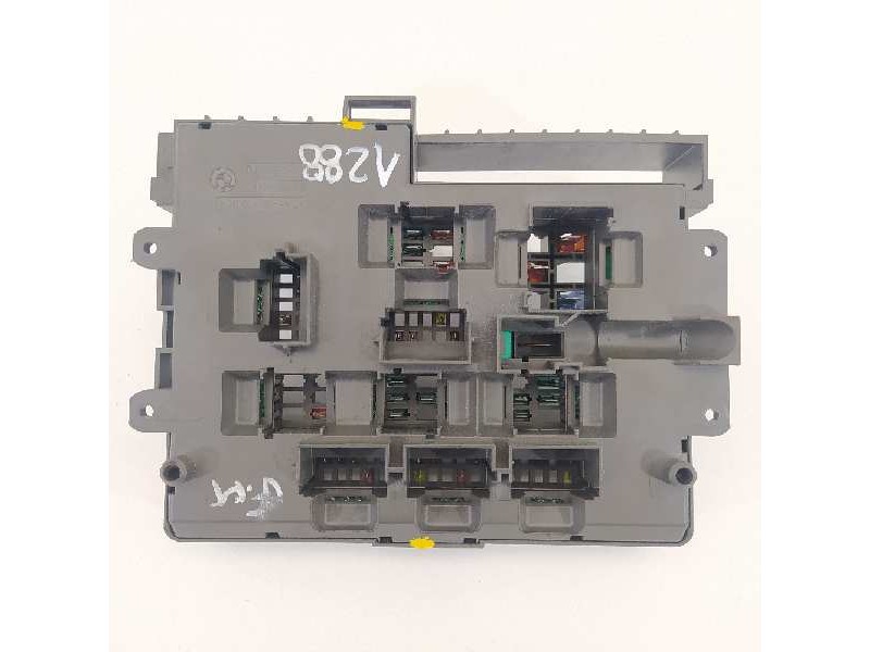 Recambio de caja reles / fusibles para bmw serie 3 coupe (e92) 335i referencia OEM IAM 9119444 64469441 