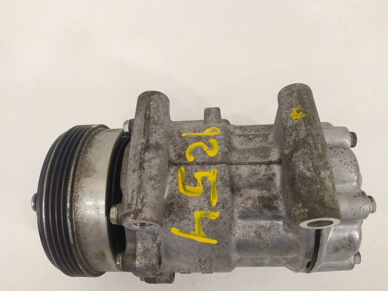 Recambio de compresor aire acondicionado para dacia logan básico referencia OEM IAM 8200840899  