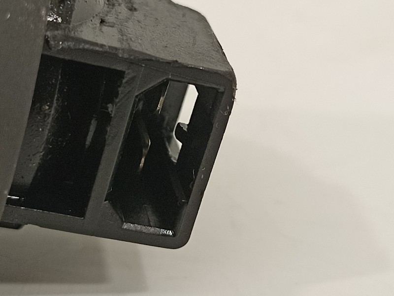 Recambio de inyector para audi a3 (8p) 2.0 tdi ambiente referencia OEM IAM 038130073BQ 0414720312 