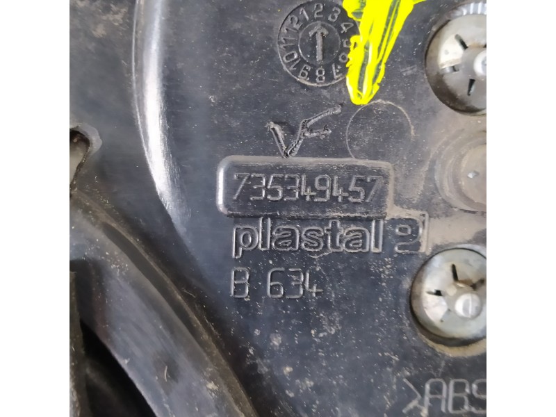 Recambio de rejilla delantera para lancia ypsilon (101) 1.3 16v multijet platino referencia OEM IAM 735349457  