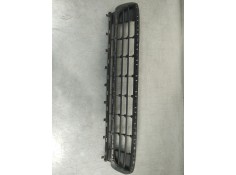 Recambio de rejilla paragolpes central para volkswagen golf vii lim. (5g1) 1.6 16v tdi dpf referencia OEM IAM 5G0853677