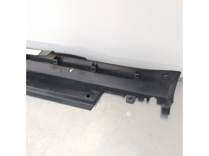 Recambio de faldon lateral para mini mini (r56) cooper referencia OEM IAM 114129 7147916 