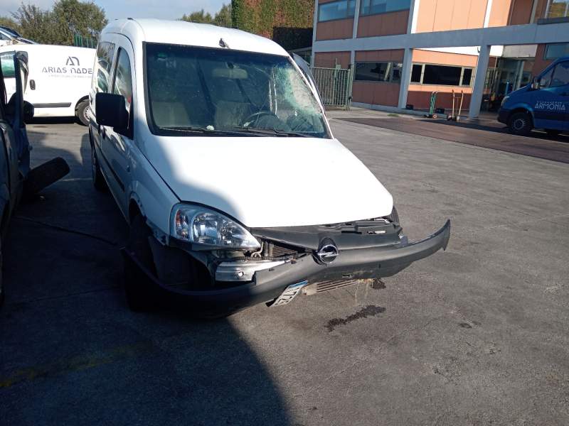 OPEL COMBO TOUR