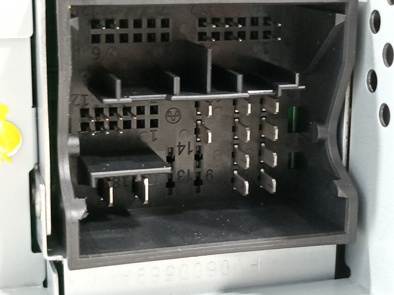 Recambio de pantalla multifuncion para skoda octavia combi (5e5) ambition referencia OEM IAM 5E3035869D 5E3035869DCZH 