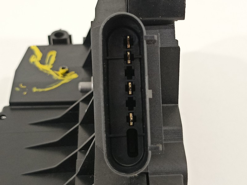 Recambio de cerradura puerta delantera derecha para ford c-max titanium referencia OEM IAM AM5AU21812BB  