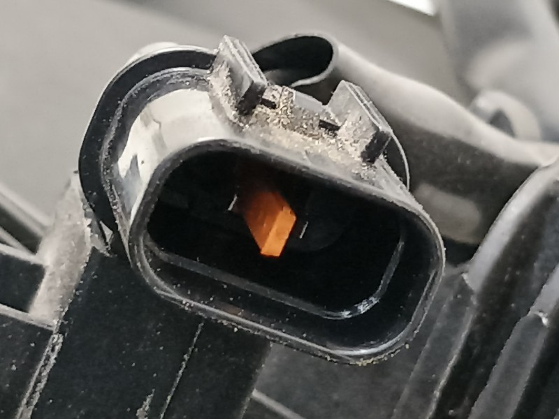 Recambio de electroventilador para citroën c-crosser xtr referencia OEM IAM 3R020M7508  