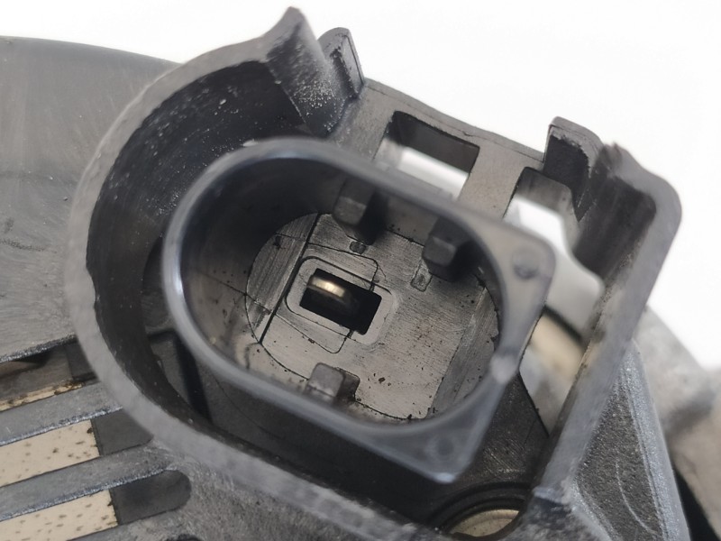 Recambio de alternador para volkswagen golf vii lim. (bq1) advance referencia OEM IAM 04E903015 2715542C 21740