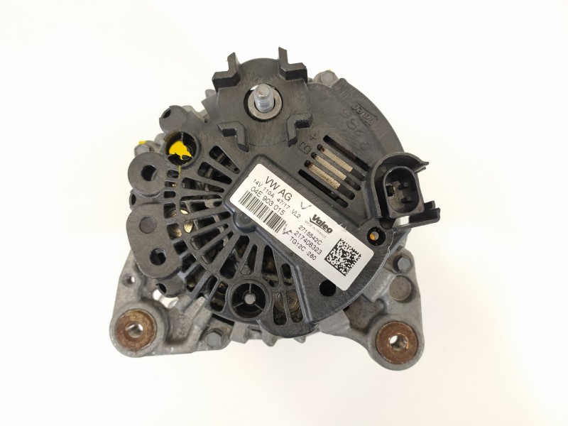 Recambio de alternador para volkswagen golf vii lim. (bq1) advance referencia OEM IAM 04E903015 2715542C 21740
