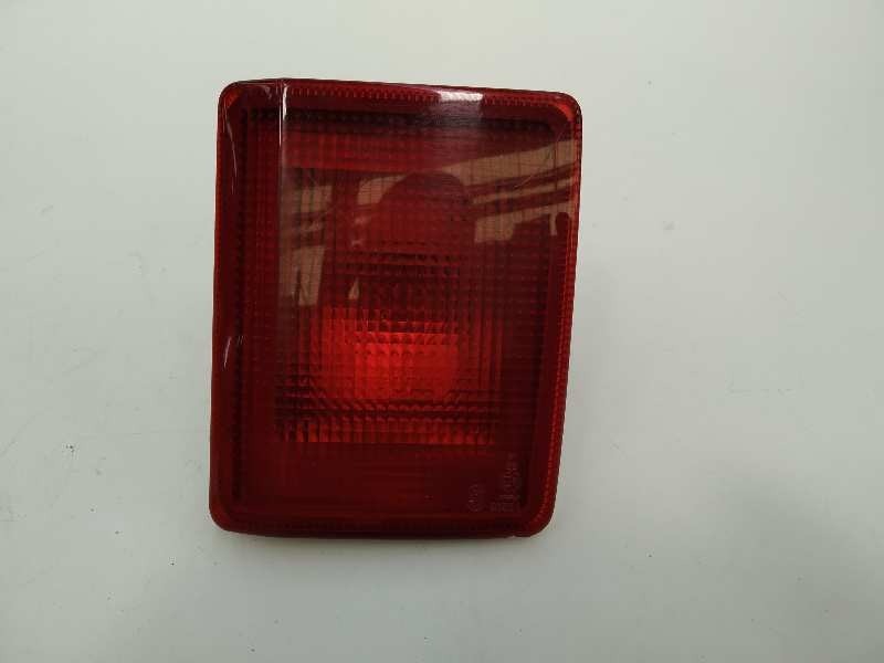 Recambio de piloto trasero derecho en porton para peugeot 407 sw sport referencia OEM IAM 25610204  