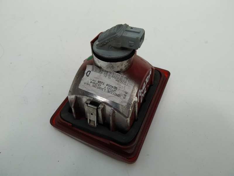 Recambio de piloto trasero derecho en porton para peugeot 407 sw sport referencia OEM IAM 25610204  