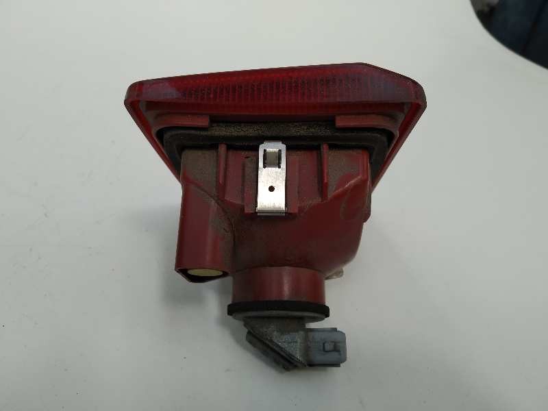 Recambio de piloto trasero derecho en porton para peugeot 407 sw sport referencia OEM IAM 25610204  