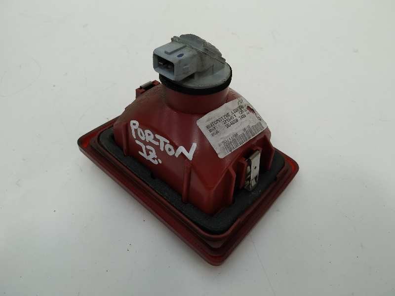 Recambio de piloto trasero izquierdo en porton para peugeot 407 sw sport referencia OEM IAM 9646507480  
