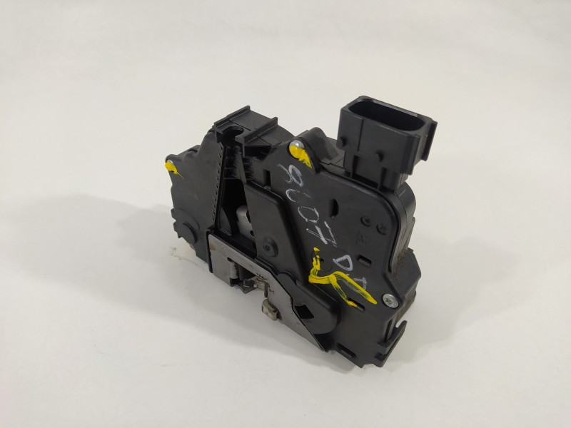 Recambio de cerradura puerta delantera derecha para opel corsa d cmon referencia OEM IAM 13258274  