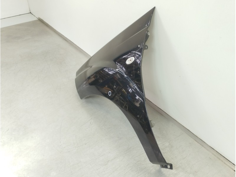 Recambio de aleta delantera izquierda para citroën c-crosser xtr referencia OEM IAM   