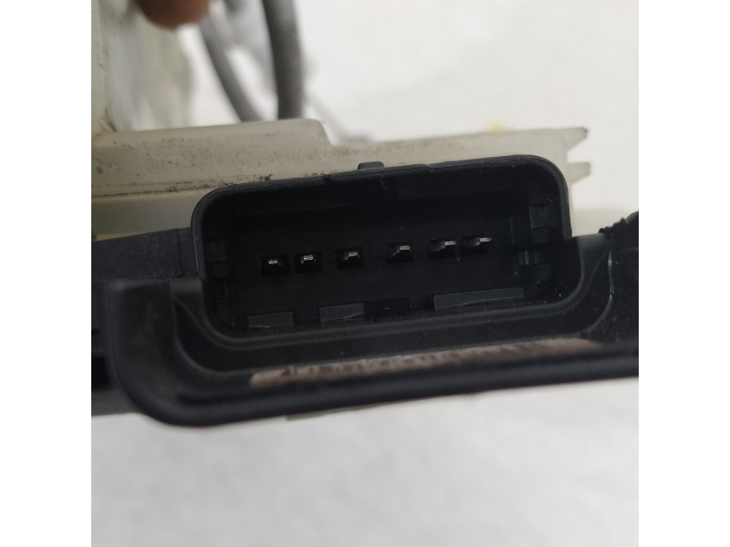 Recambio de cerradura puerta delantera derecha para citroën c-elysée feel referencia OEM IAM 9819027180  