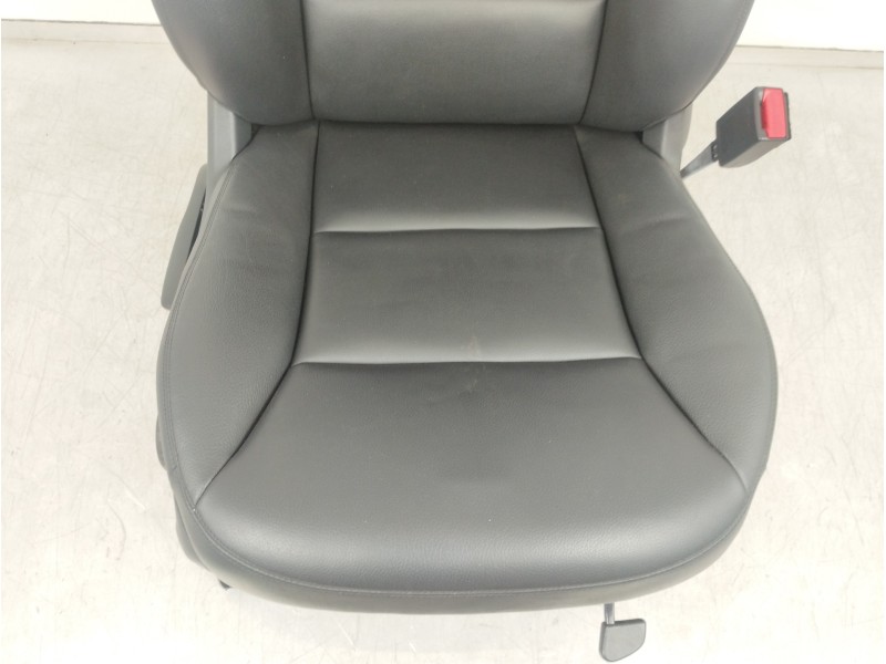 Recambio de asiento delantero derecho para mercedes-benz clase b (w246) b 200 cdi be (246.201) referencia OEM IAM   