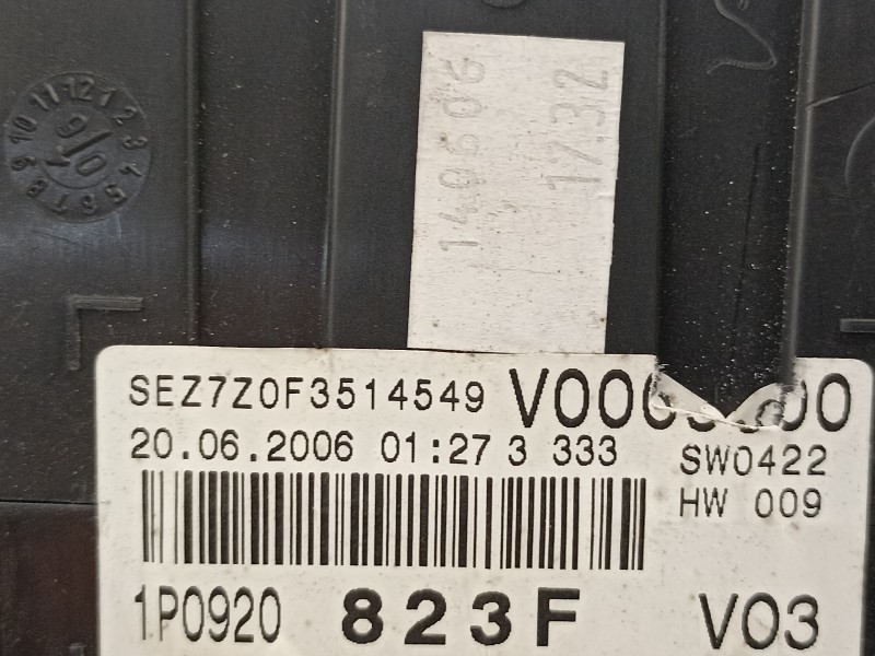 Recambio de cuadro instrumentos para seat leon (1p1) sport referencia OEM IAM 1P0920823F  