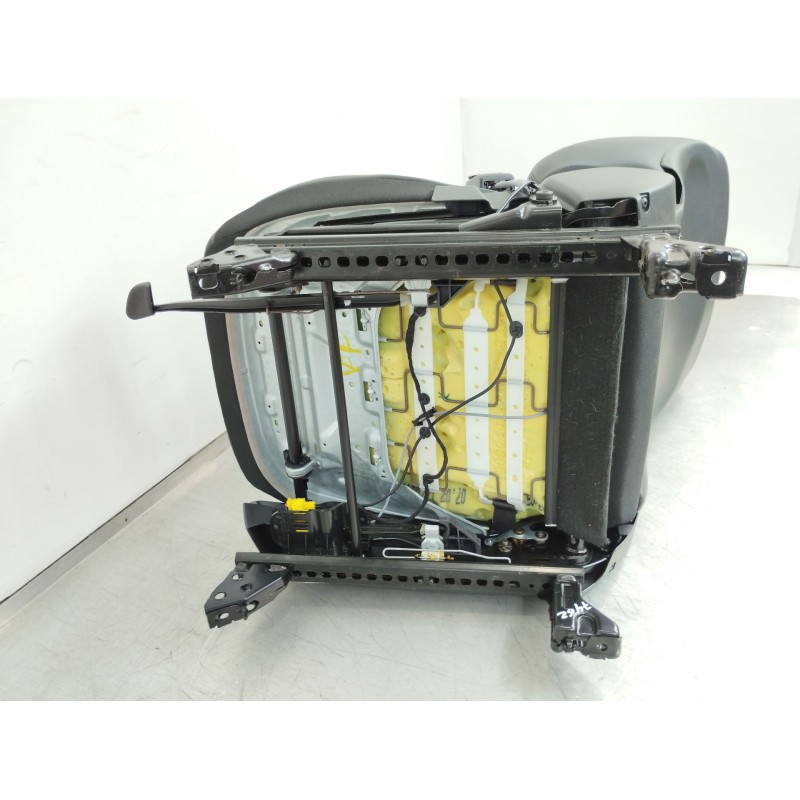 Recambio de asiento delantero derecho para mercedes-benz clase b (w246) b 200 cdi be (246.201) referencia OEM IAM   