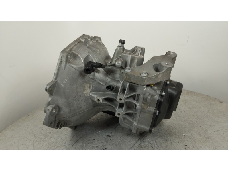 Recambio de caja cambios para opel corsa d cmon referencia OEM IAM 2UW429  