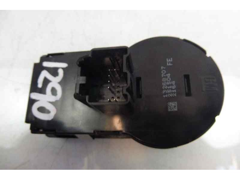 Recambio de mando luces para opel insignia sports tourer sportive 4x4 referencia OEM IAM 13268707  