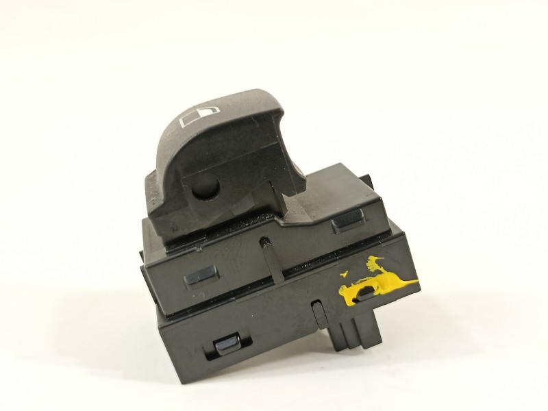 Recambio de mando elevalunas delantero derecho para bmw x2 (f39) sdrive18d referencia OEM IAM 61319208107  