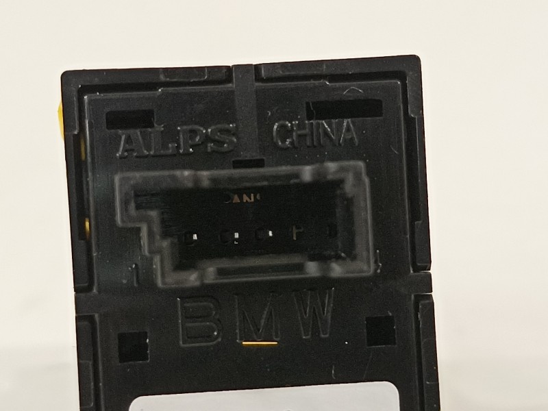 Recambio de mando elevalunas delantero derecho para bmw x2 (f39) sdrive18d referencia OEM IAM 61319208107  