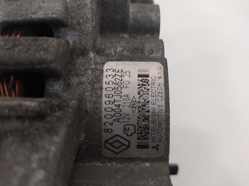Recambio de alternador para renault laguna iii emotion referencia OEM IAM 8200960533  