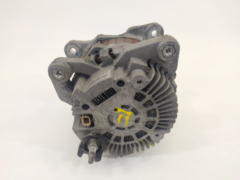 Recambio de alternador para renault laguna iii emotion referencia OEM IAM 8200960533  