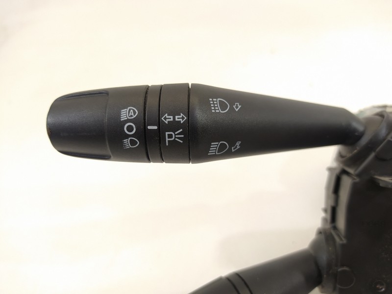 Recambio de mando luces para alfa romeo giulietta (191) sprint referencia OEM IAM 28408648  