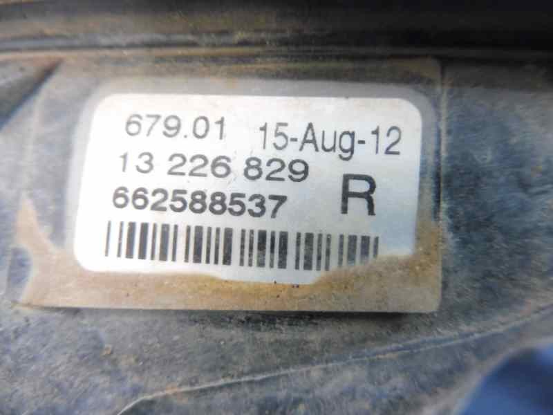 Recambio de faro antiniebla derecho para opel insignia sports tourer sportive 4x4 referencia OEM IAM 13226829 662588537 