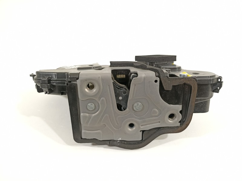 Recambio de cerradura puerta delantera derecha para seat arona xperience referencia OEM IAM 10B837016B  