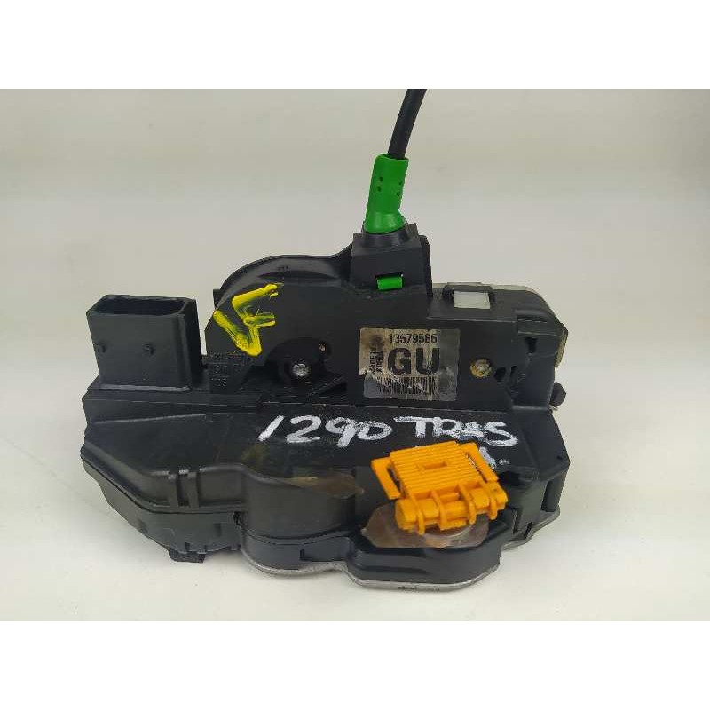 Recambio de cerradura puerta trasera derecha para opel insignia sports tourer sportive 4x4 referencia OEM IAM 13579566  