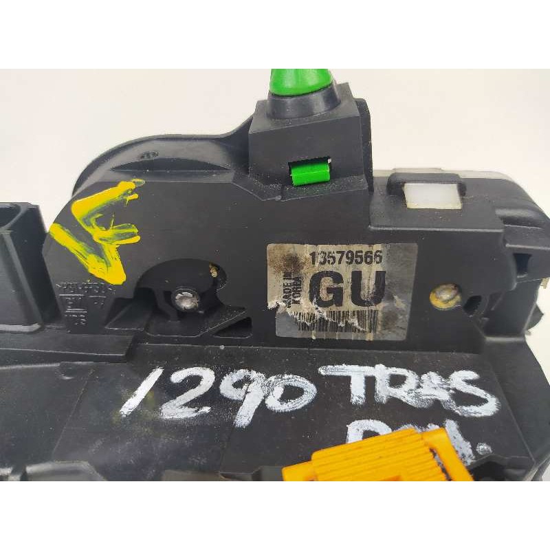 Recambio de cerradura puerta trasera derecha para opel insignia sports tourer sportive 4x4 referencia OEM IAM 13579566  