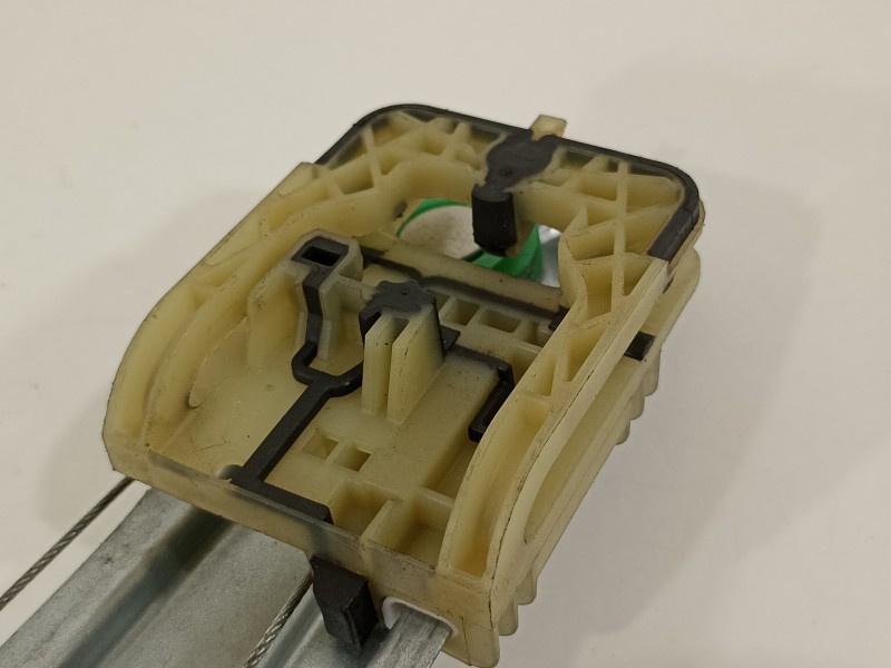 Recambio de elevalunas trasero izquierdo para ford c-max titanium referencia OEM IAM AM51R27001BB  