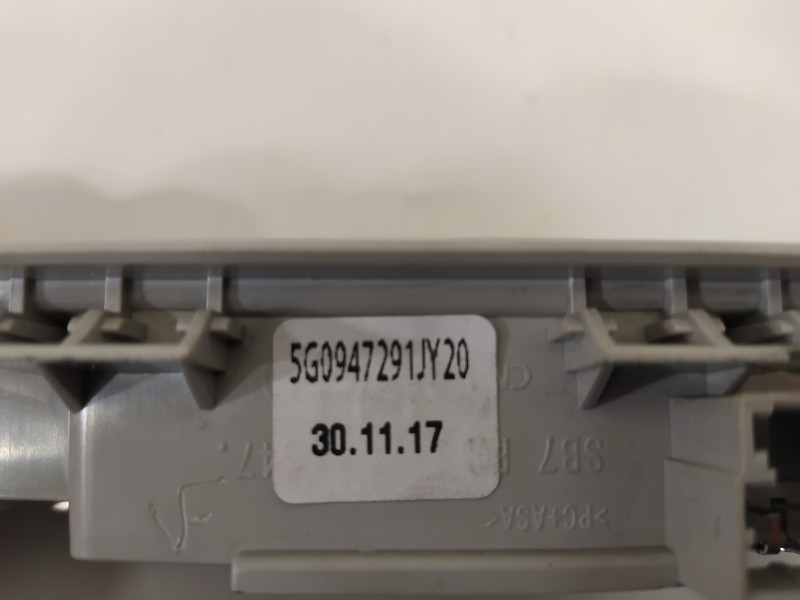 Recambio de luz interior para volkswagen golf vii lim. (bq1) advance referencia OEM IAM 5G0947291  